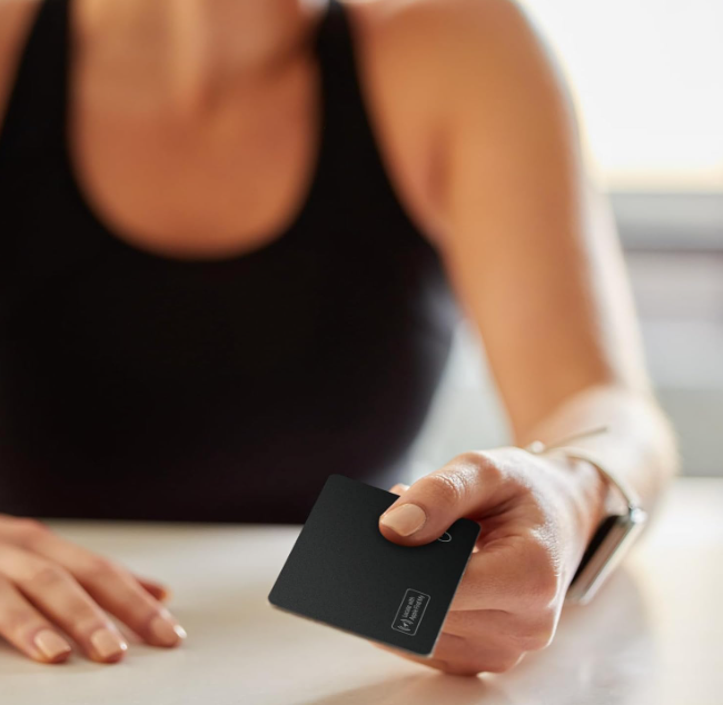 Trackrr™ Smart Tracking Card